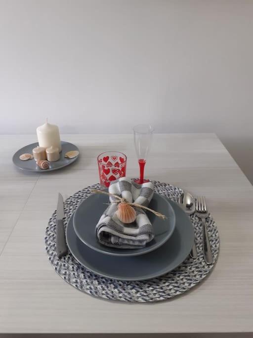 Casa Vacanze Con Giardino I Girasoli - Cin It 09006 - 9 C 2000 R4042- Сорсо Екстериор снимка