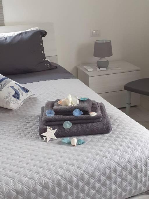Casa Vacanze Con Giardino I Girasoli - Cin It 09006 - 9 C 2000 R4042- Сорсо Екстериор снимка