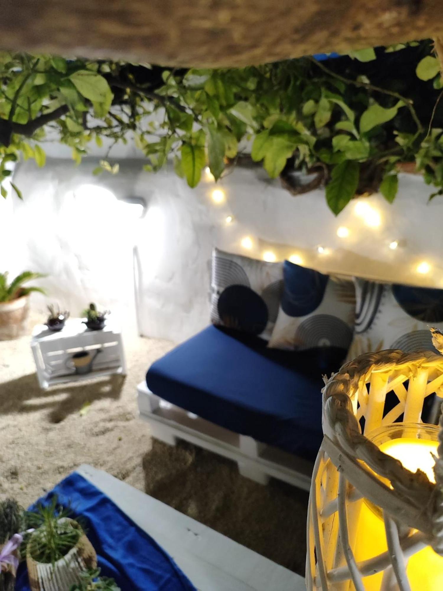 Casa Vacanze Con Giardino I Girasoli - Cin It 09006 - 9 C 2000 R4042- Сорсо Екстериор снимка